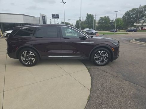 Used 2024 Lincoln Nautilus Premier w/ Equipment Group 102A AWD/4WD image 6