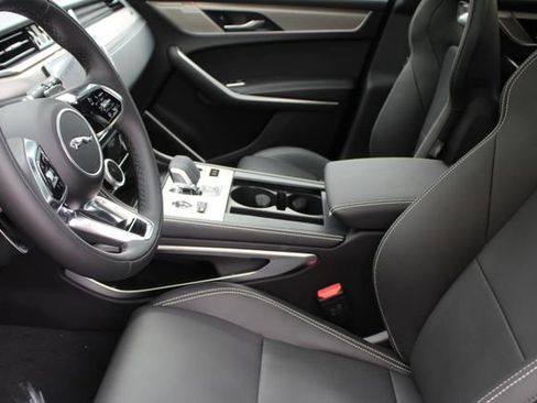 New 2026 Jaguar F-PACE R-Dynamic S image 19
