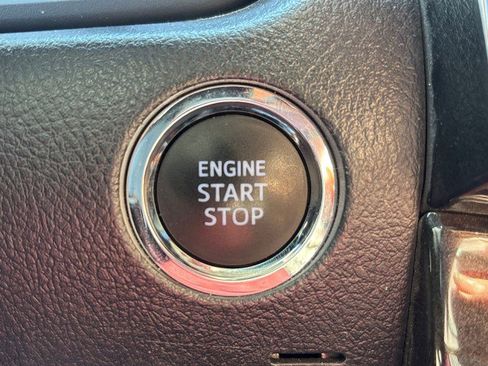 Used 2024 Toyota 4Runner TRD Off-Road Premium image 18