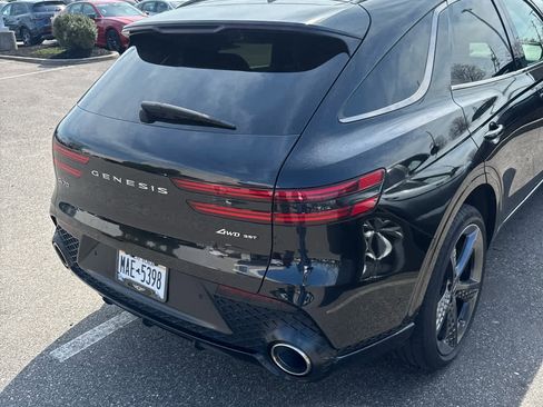 Used 2022 Genesis GV70 3.5T Sport w/ Sport Prestige Package image 5