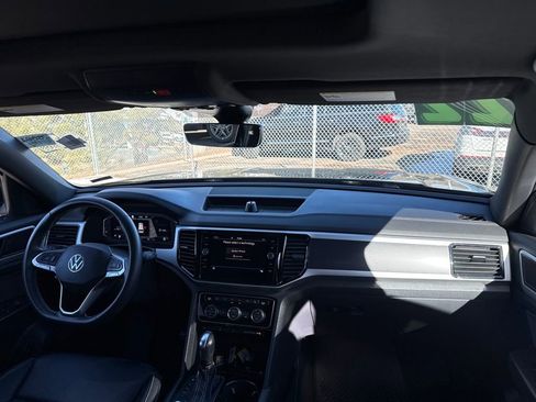 Used 2022 Volkswagen Atlas Cross Sport SEL image 25