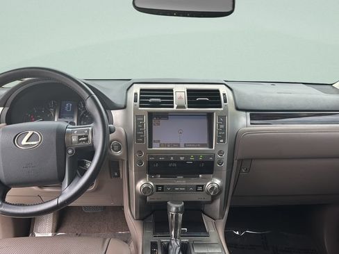 Used 2019 Lexus GX 460 w/ Navigation Package AWD/4WD image 22
