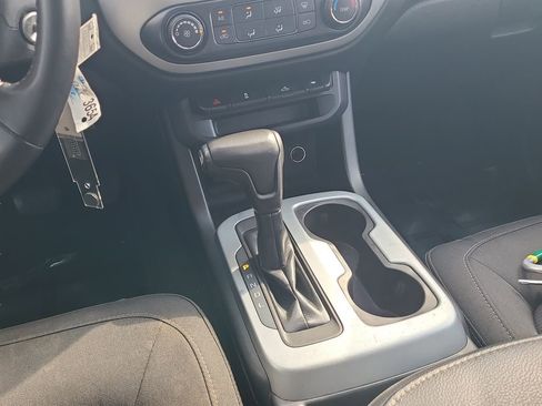 Used 2020 Chevrolet Colorado LT image 18