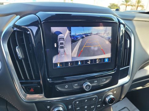 Used 2023 Chevrolet Traverse Premier w/ Redline Edition image 18