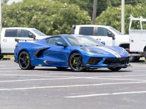 Used 2021 Chevrolet Corvette Stingray Preferred Cpe w/ 2LT RWD image 2