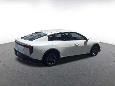 Used 2026 Kia K4 FWD image 15