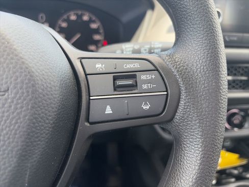 Certified 2025 Honda HR-V LX image 14