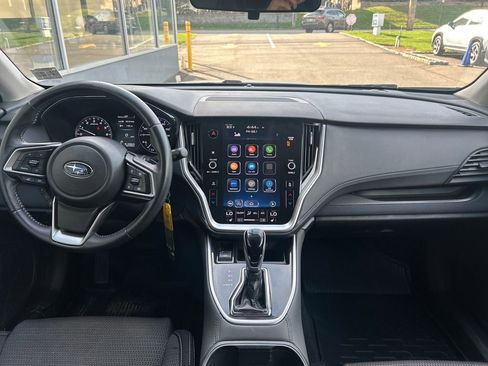 Used 2022 Subaru Outback Premium image 14