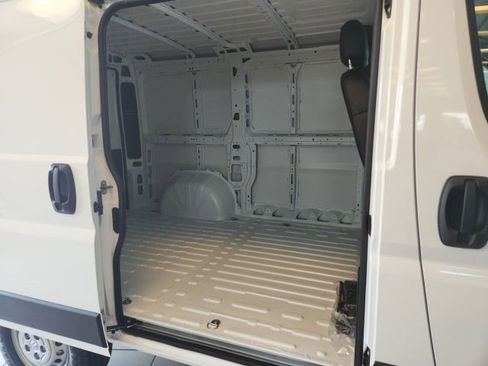 New 2025 RAM ProMaster 1500 w/ Safety Group FWD image 19