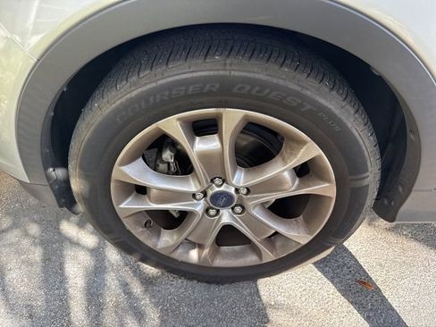 Used 2014 Ford Escape Titanium image 13