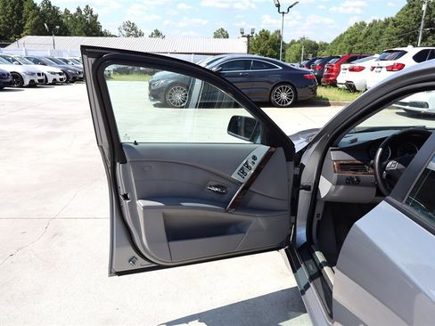 Used 2004 BMW 530i Sedan RWD image 30