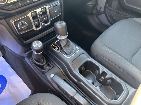 Certified 2022 Jeep Wrangler Unlimited Sport image 18