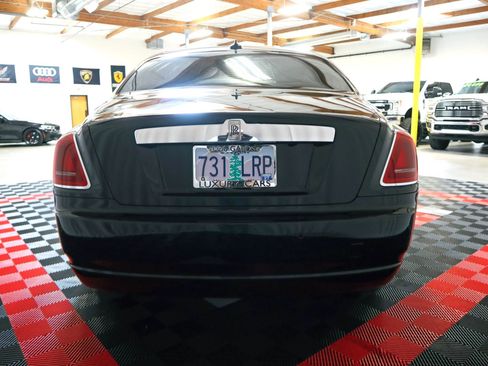 Used 2016 Rolls-Royce Ghost image 9