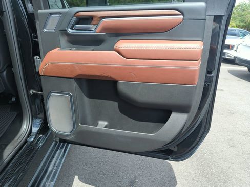 Used 2025 GMC Sierra 3500 Denali Ultimate AWD/4WD image 33