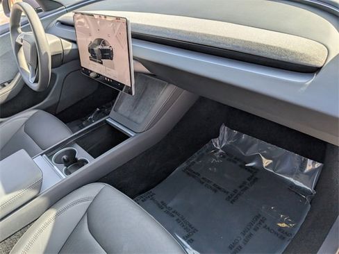 Used 2024 Tesla Model 3 Standard Range image 17