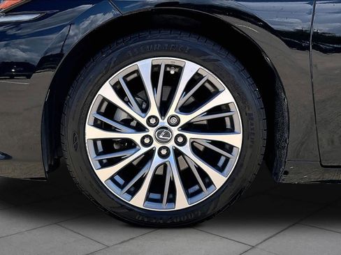 Used 2019 Lexus ES 350 w/ Accessory Package 2 FWD image 11