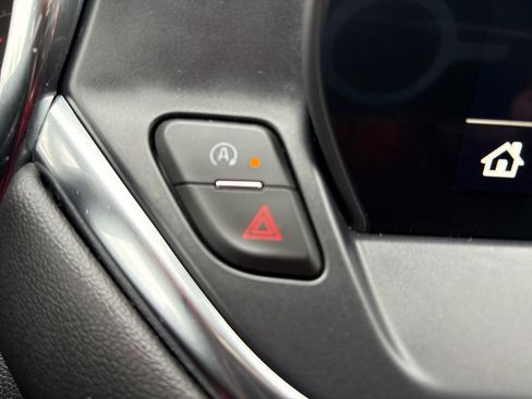 Used 2024 Chevrolet Blazer LT w/ Convenience Package image 19