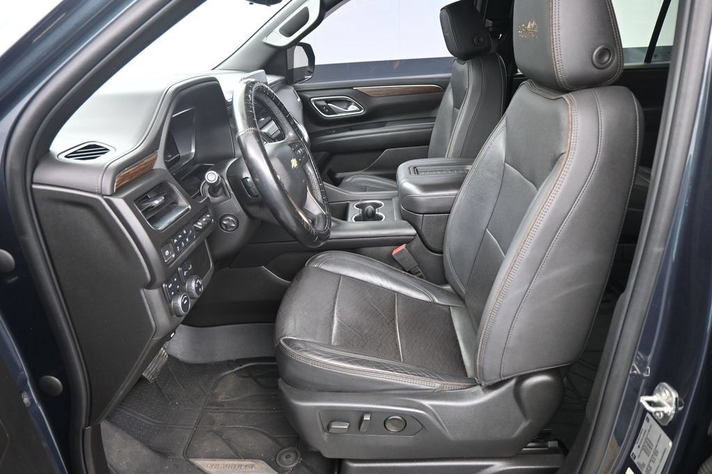 Used 2022 Chevrolet Tahoe High Country AWD/4WD image 15