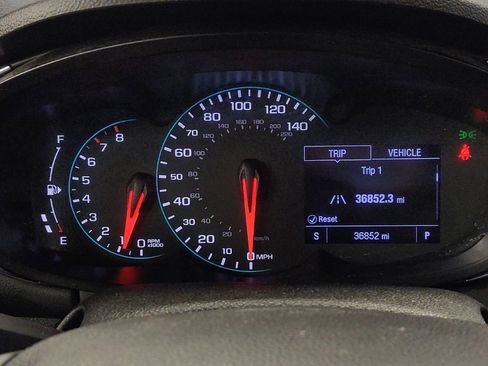 Used 2020 Chevrolet Trax LT w/ LT Convenience Package image 23