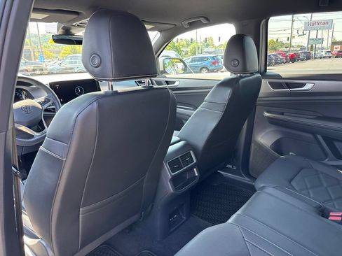Used 2024 Volkswagen Atlas Cross Sport SE AWD/4WD image 26