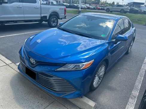 Used 2020 Toyota Camry XLE w/ Driver Assist Package FWD image 1