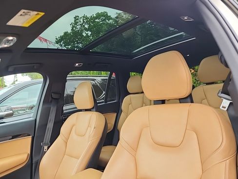 Used 2017 Volvo XC90 T6 Momentum w/ Vision Package AWD/4WD image 30