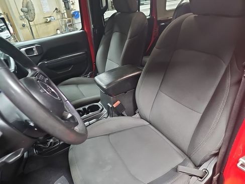 Used 2023 Jeep Wrangler Unlimited Sport AWD/4WD image 14
