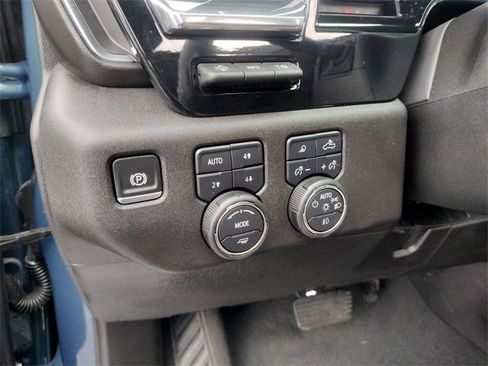 Used 2025 Chevrolet Silverado 3500 High Country w/ High Country Premium Package image 25