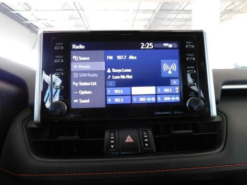 Used 2021 Toyota RAV4 Adventure image 18