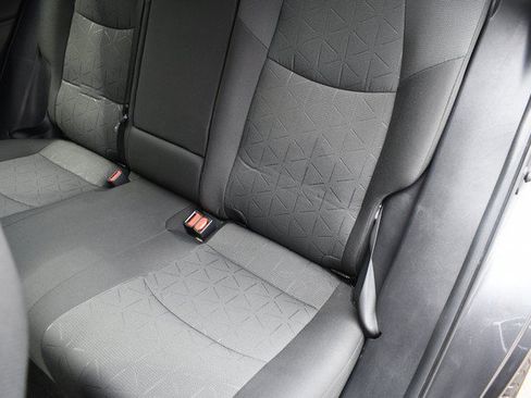 Used 2022 Toyota RAV4 XLE w/ Convenience Package FWD image 23