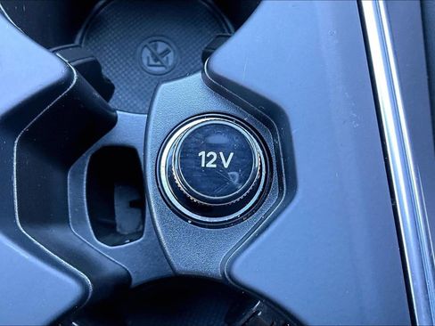 Used 2024 Audi A6 Premium Plus image 15