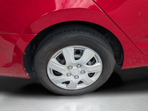 Used 2012 Hyundai Accent GLS FWD image 24