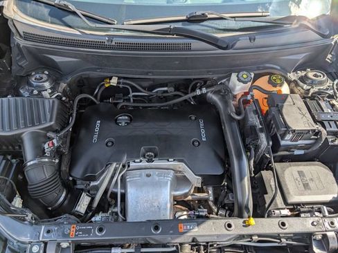 Used 2018 Chevrolet Equinox Premier FWD image 26