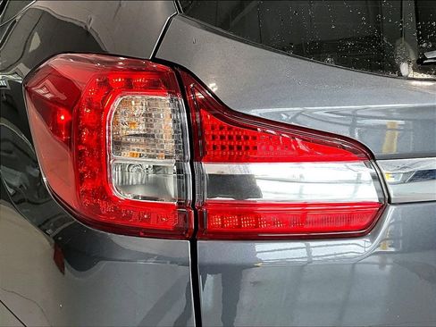 Used 2022 Subaru Ascent Limited image 25