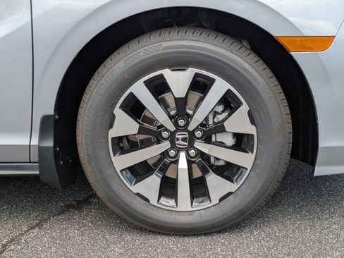 New 2026 Honda Odyssey EX-L image 11