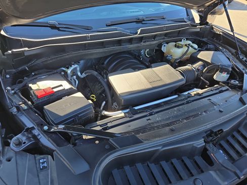 Used 2022 Chevrolet Tahoe Z71 w/ Luxury Package image 33