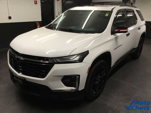 Used 2022 Chevrolet Traverse Premier w/ Redline Edition AWD/4WD image 6
