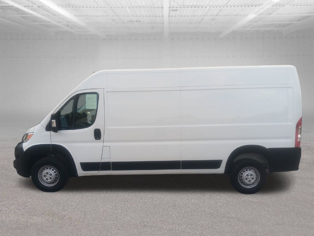 Used 2024 RAM ProMaster 2500 w/ Convenience Group FWD image 3