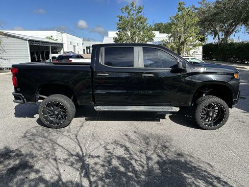 Used 2021 Chevrolet Silverado 1500 Custom Trail Boss w/ Midnight Edition AWD/4WD image 7