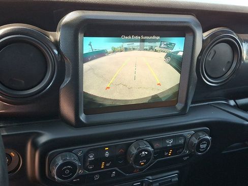 Used 2022 Jeep Wrangler Unlimited Sport AWD/4WD image 4