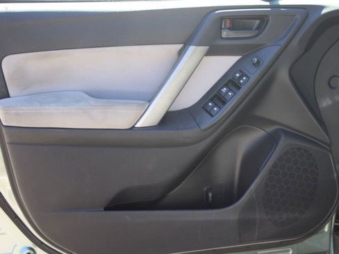 Used 2015 Subaru Forester 2.5i Premium image 21