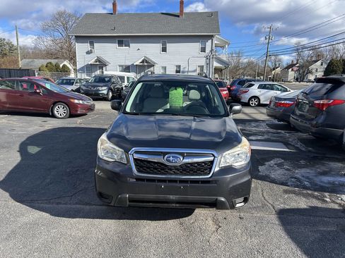 Used 2014 Subaru Forester 2.5i Premium w/ All-Weather Package image 4