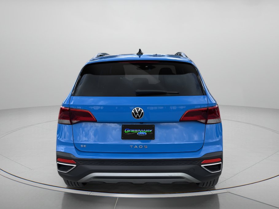 Used 2024 Volkswagen Taos SE FWD image 4