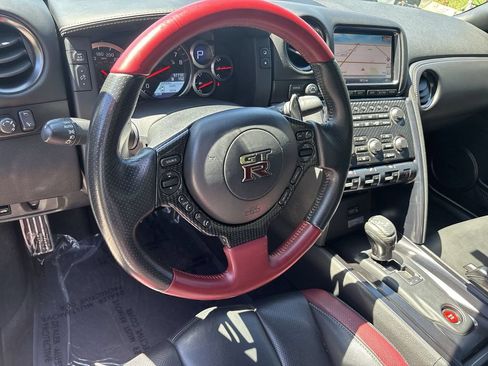 Used 2014 Nissan GT-R Black Edition AWD/4WD image 11