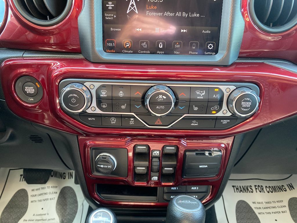 Used 2021 Jeep Gladiator Sport AWD/4WD image 19