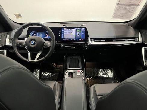 Used 2025 BMW X1 xDrive28i w/ Convenience Package image 17