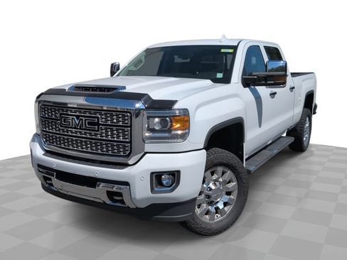 Used 2019 GMC Sierra 2500 Denali w/ Duramax Plus Package AWD/4WD image 1