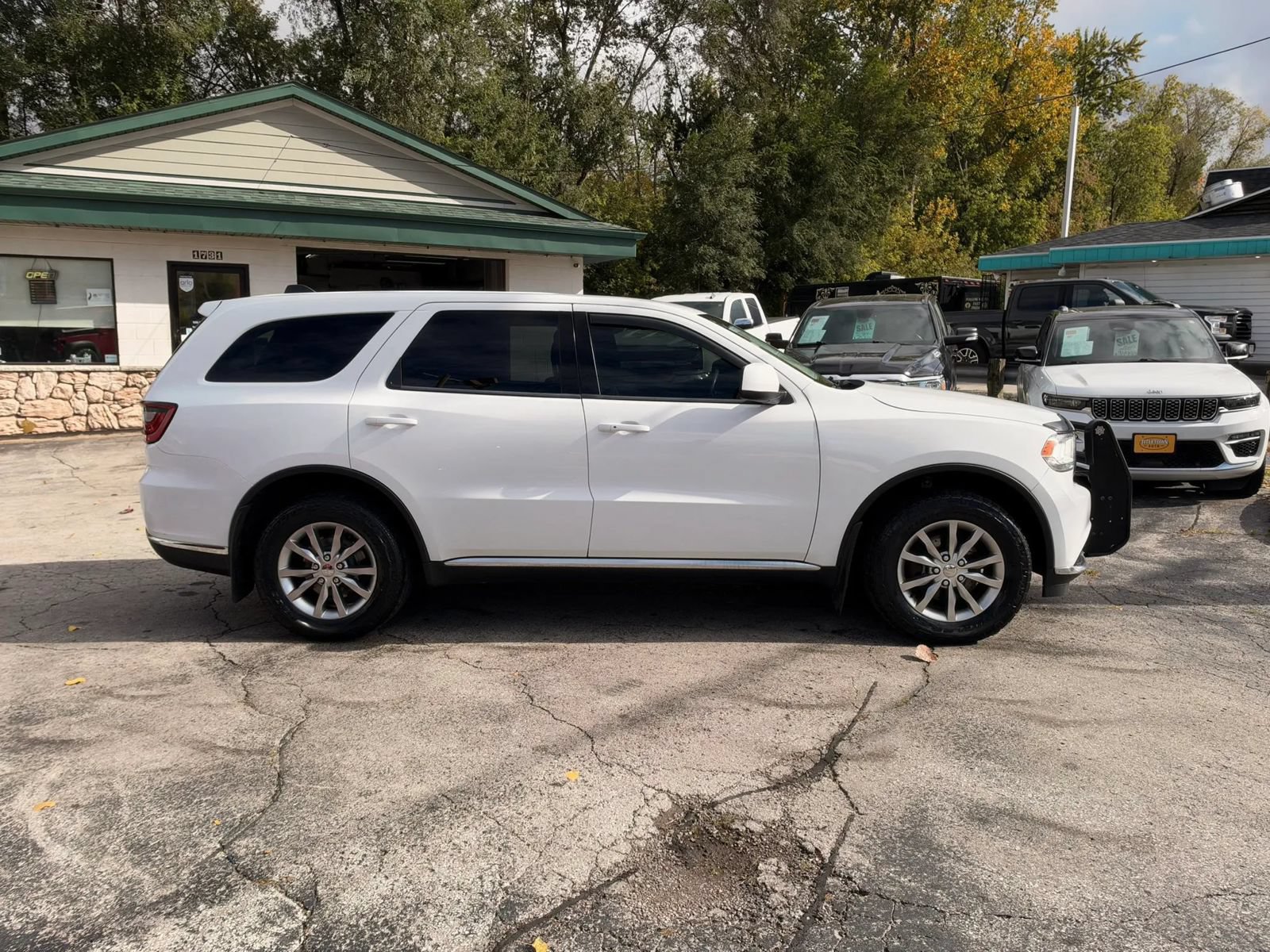 Used 2016 Dodge Durango SXT AWD/4WD image 6