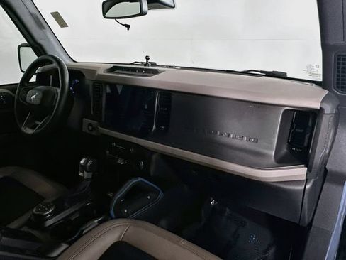 Used 2024 Ford Bronco Wildtrak AWD/4WD image 27