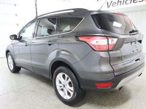 Used 2018 Ford Escape SE AWD/4WD image 3